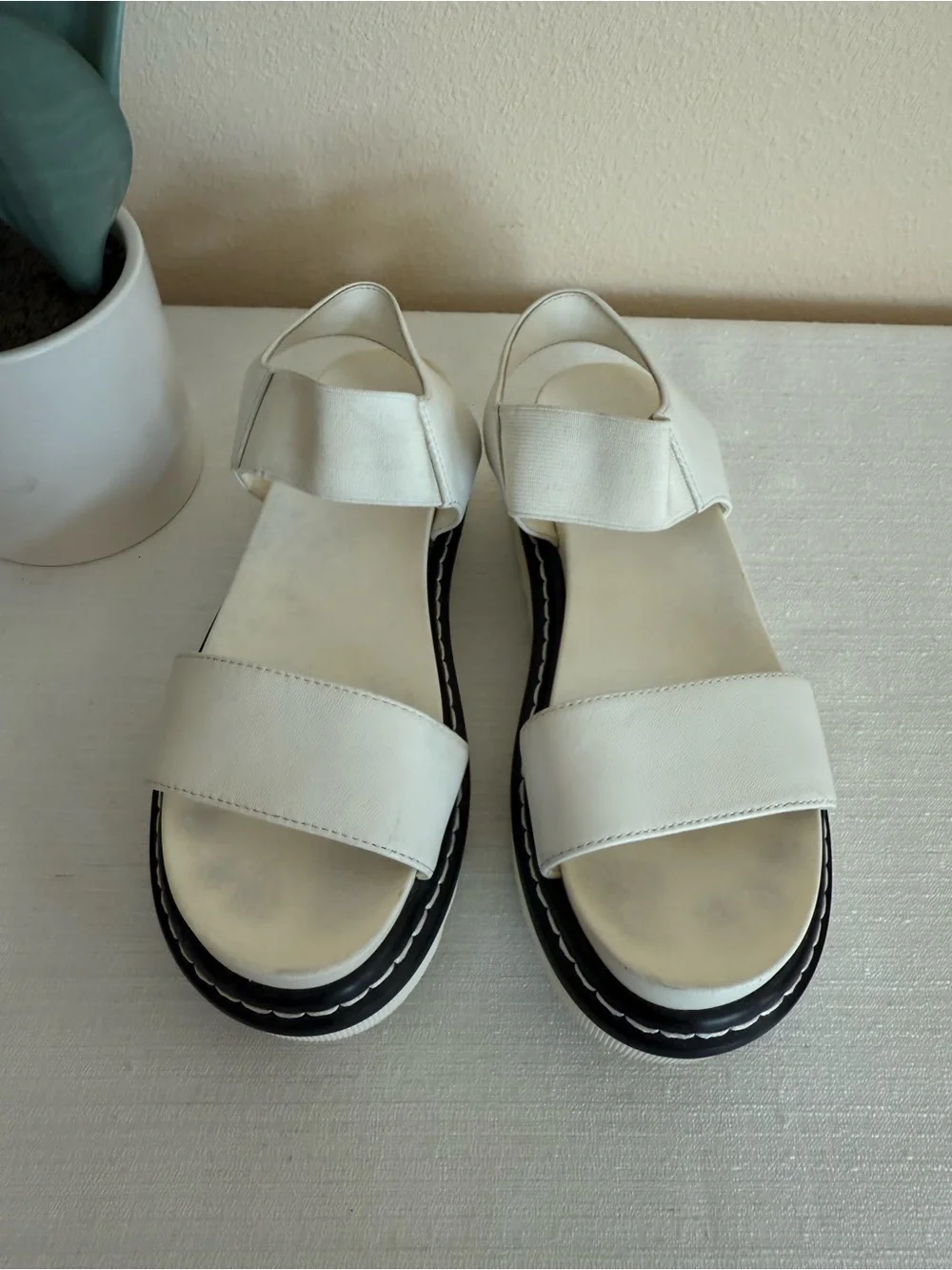 Steve Madden Wendell White Leather Platform Slip On Sandals